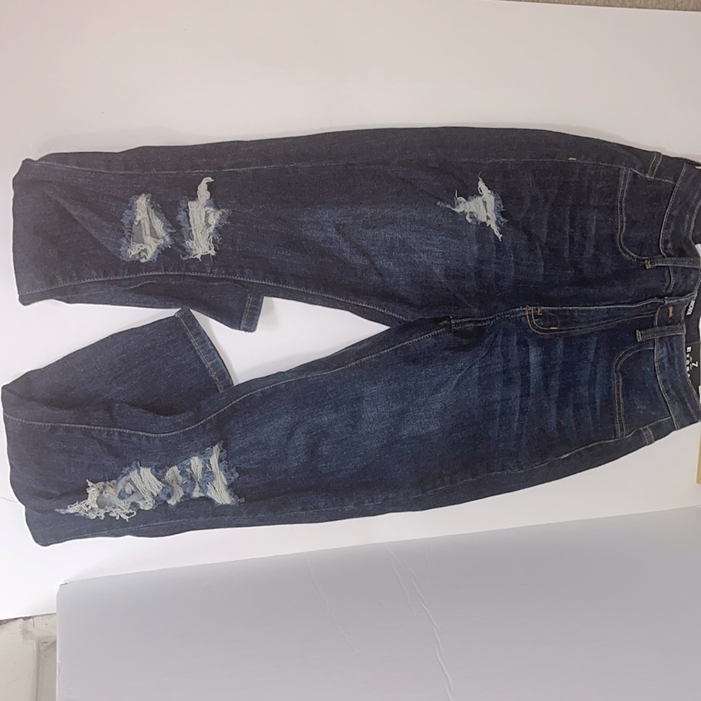Fashion nova ripped jeans